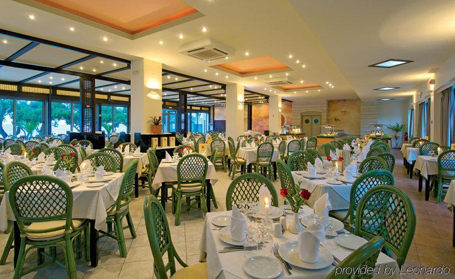 Margarita Beach Hotel Agia Marina 외부 사진