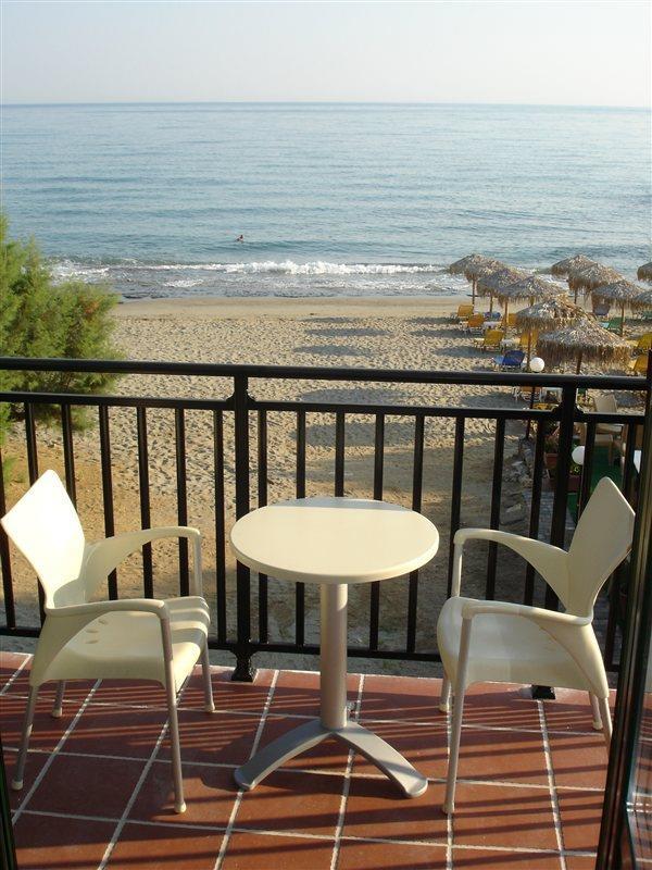 Margarita Beach Hotel Agia Marina 외부 사진